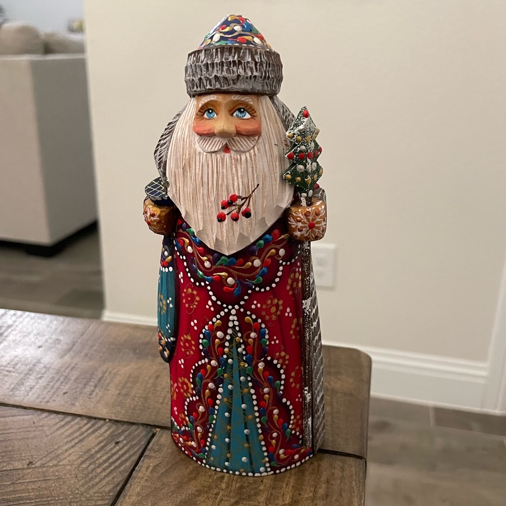 Red Debrekht Santa